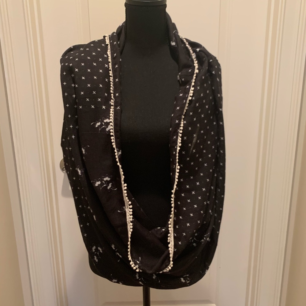 Loft infinity scarf - Picture 3 of 3